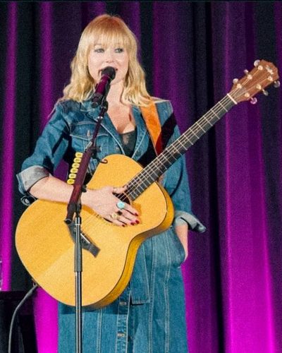 Filming Jewel live, San Diego